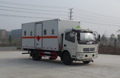 東風(fēng)多利卡易燃?xì)怏w廂式運輸車圖片 東風(fēng)多利卡易燃?xì)怏w廂式運輸車圖片