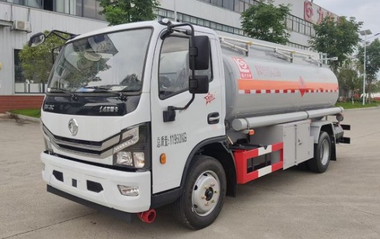 國(guó)六東風(fēng)多利卡8噸加油車/運(yùn)油車圖片 國(guó)六東風(fēng)多利卡8噸加油車/運(yùn)油車圖片